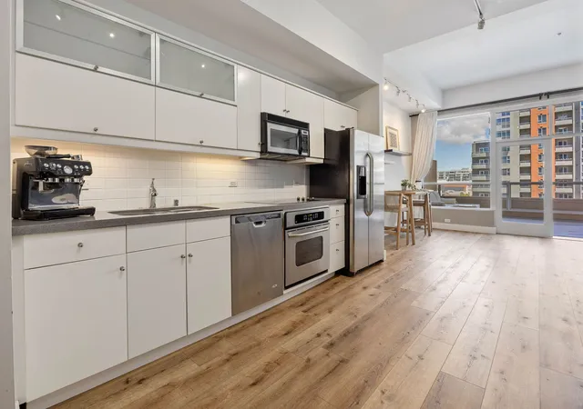 Photo 2 of Condo for sale at 350 W Ash St #603, San Diego, CA 92101 | MLS# 12769837 | Listing updated on 2026-10-01