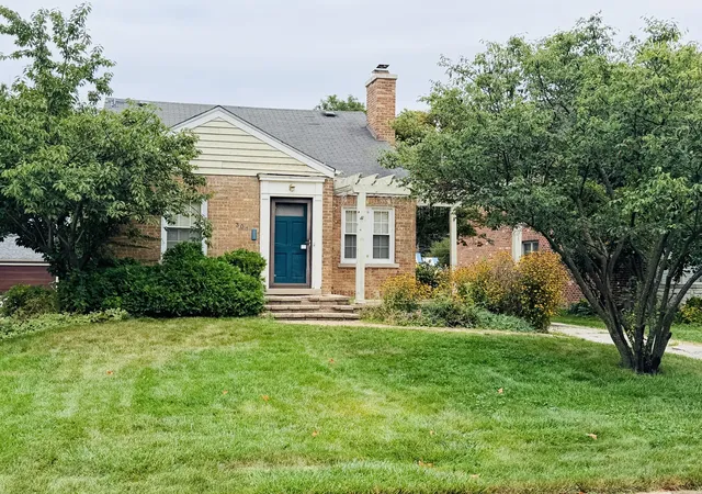 Photo 1 of Land for sale at 301 N Clinton Ave, Elmhurst, IL 60126 | MLS# 12769853 | Listing updated on 2026-09-25