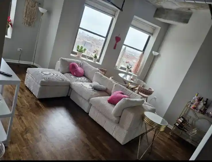 Listing Photo 2 - Condo for sale in 1550 S Blue Island St located at 1550 S Blue Island St, Chicago, IL 60608 - Unit #901