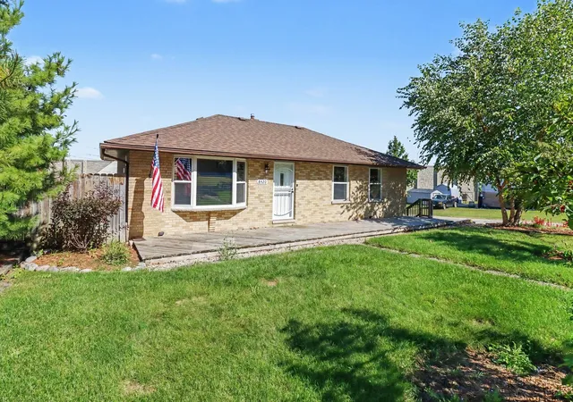 Photo 2 of Single family home for sale at 8420 W 83rd Street, Justice, IL 60458 | MLS# 12769896 | Listing updated on 2026-09-30