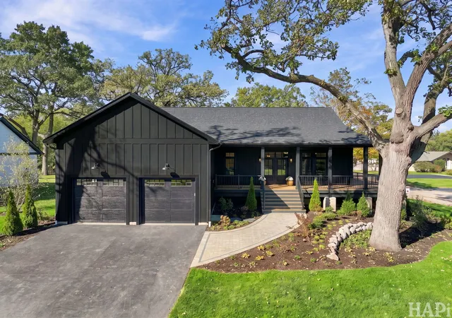 Photo 3 of Single family home for sale at 3103 Riverstream Dr, Mc Henry, IL 60050 | MLS# 12769957 | Listing updated on 2026-10-23