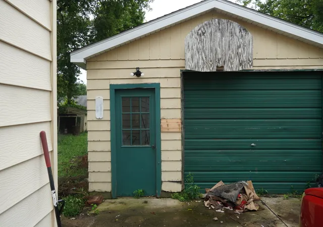 Photo 3 of Single family home for sale at 213 Linwood Ave, Ottawa, IL 61350 | MLS# 12769958 | Listing updated on 2026-10-05