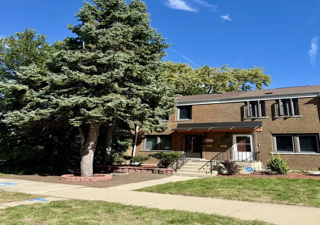 Photo 1 of Townhouse for sale at 6319 S Long Ave, Chicago, IL 60638 | MLS# 12769962 | Listing updated on 2026-10-17