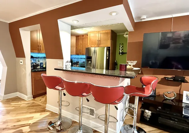Photo 3 of Townhouse for sale at 6319 S Long Ave, Chicago, IL 60638 | MLS# 12769962 | Listing updated on 2026-10-17