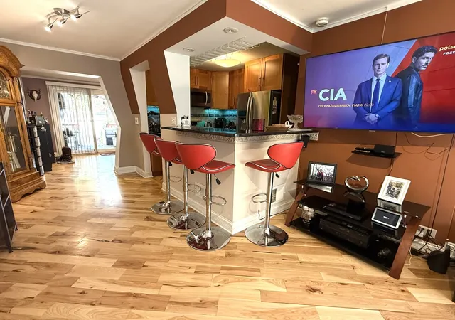 Photo 4 of Townhouse for sale at 6319 S Long Ave, Chicago, IL 60638 | MLS# 12769962 | Listing updated on 2026-10-17