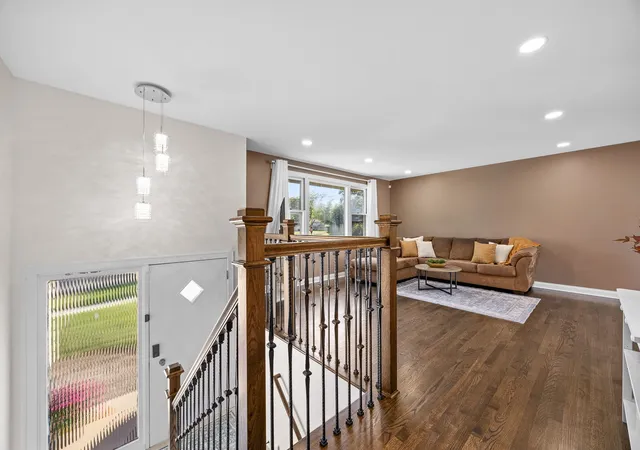 Photo 4 of Single family home for sale at 1138 Timber Ln, Darien, IL 60561 | MLS# 12769972 | Listing updated on 2026-10-07