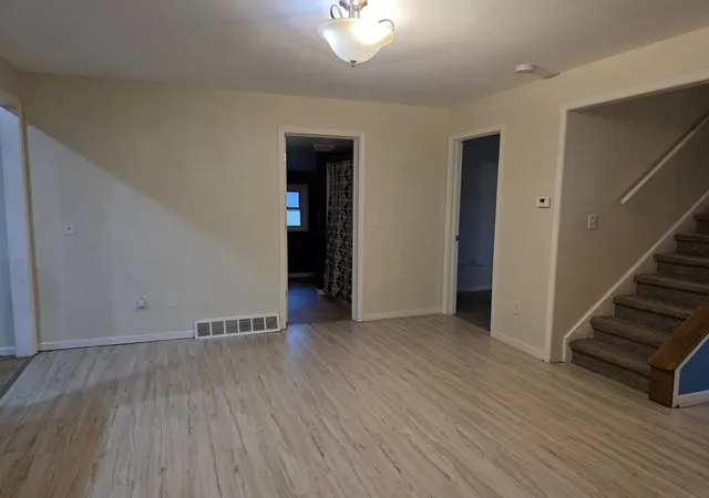 Photo 3 of Single family home for sale at 213 S Fremont St, Tampico, IL 61283 | MLS# 12769973 | Listing updated on 2026-10-02