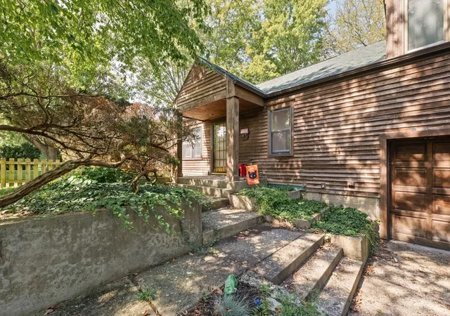 Photo 3 of Single family home for sale at 1604 W White St, Champaign, IL 61821 | MLS# 12769974 | Listing updated on 2026-10-06