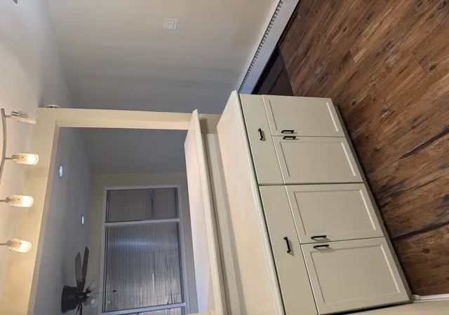 Listing Photo 5 - Condo for sale in building located at 3701 W 79th St, Chicago, IL 60652