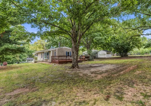 Photo 3 of Single family home for sale at 4903 Thrush Ave, Decatur, IL 62521 | MLS# 12770028 | Listing updated on 2026-10-04