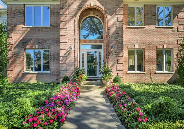Photo 3 of Single family home for sale at 5153 Farwell Ave, Skokie, IL 60077 | MLS# 12770030 | Listing updated on 2026-10-02