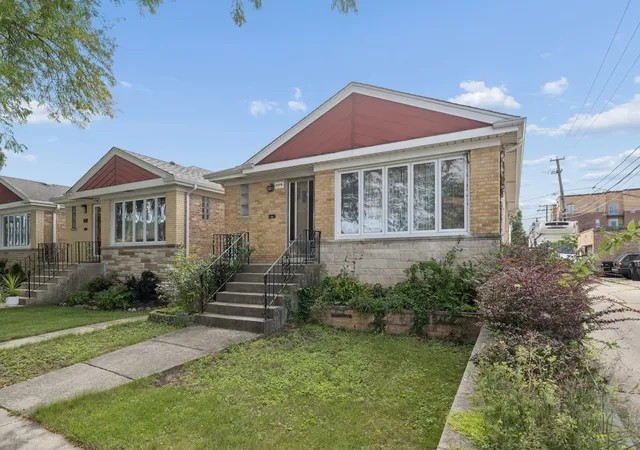 Photo 3 of Single family home for sale at 3974 N Oleander Ave, Chicago, IL 60634 | MLS# 12770038 | Listing updated on 2026-09-29