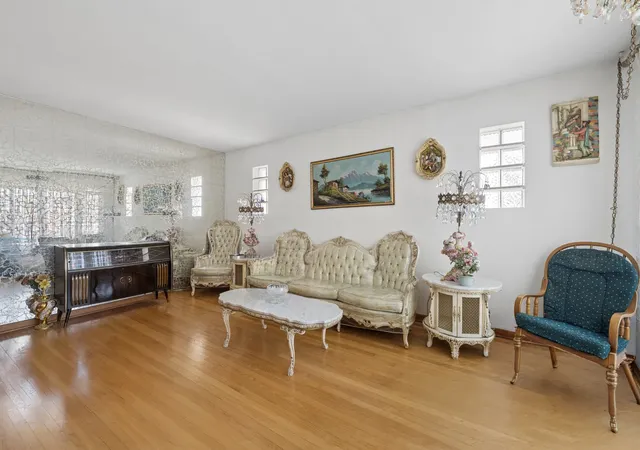 Photo 3 of Single family home for sale at 3974 N Oleander Ave, Chicago, IL 60634 | MLS# 12770038 | Listing updated on 2026-09-29