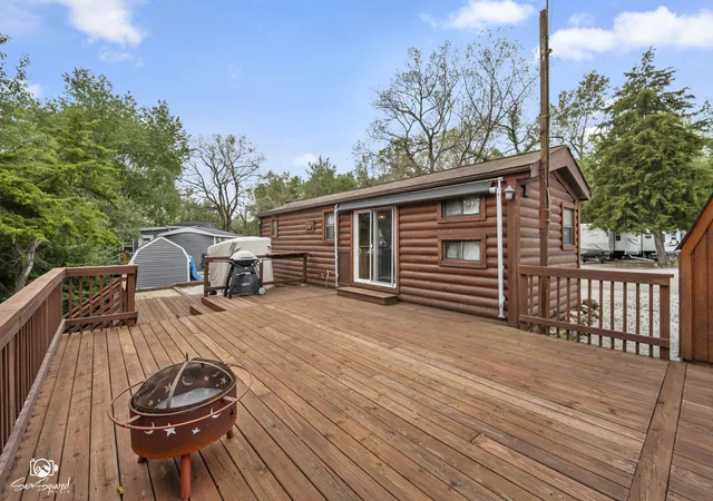 Photo 3 of Single family home for sale at 73 Lakeshore Dr, Wilmington, IL 60481 | MLS# 12770056 | Listing updated on 2026-10-01