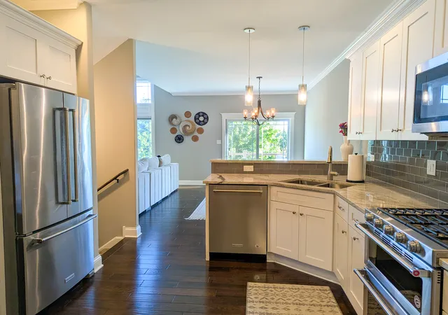 Photo 4 of Townhouse for sale at 10628 Revere Cir, Mokena, IL 60448 | MLS# 12770065 | Listing updated on 2026-10-07