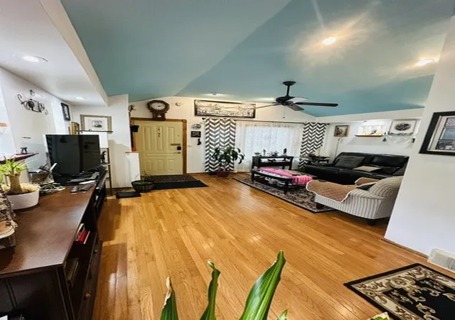Photo 2 of Single family home for sale at 5656 N Jersey Ave, Chicago, IL 60659 | MLS# 12770085 | Listing updated on 2026-10-23