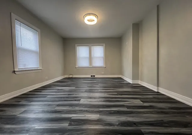 Photo 4 of Single family home for sale at 6848 W 96th Street, Oak Lawn, IL 60453 | MLS# 12770093 | Listing updated on 2026-10-07