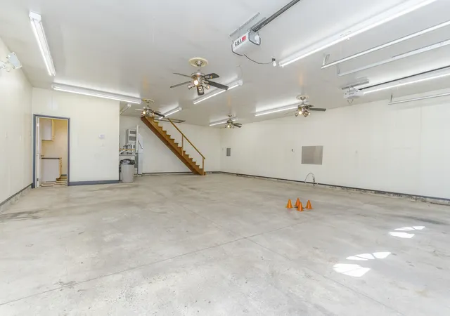 Photo 3 of Single family home for sale at 715 W Grant Ave, Pontiac, IL 61764 | MLS# 12770098 | Listing updated on 2026-10-07