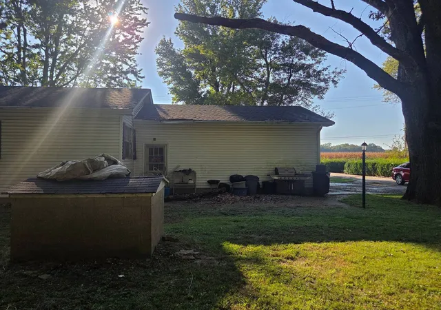 Photo 3 of Single family home for sale at 768 Airport Rd, Metropolis, IL 62960 | MLS# 12770114 | Listing updated on 2026-10-06