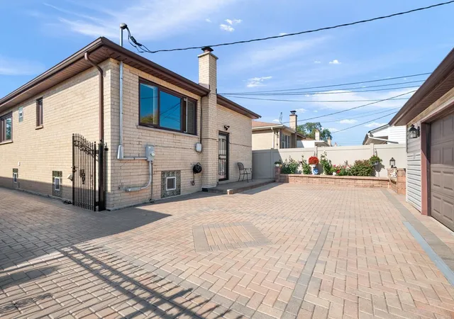 Photo 2 of Single family home for sale at 4933 N Sayre Ave, Chicago, IL 60656 | MLS# 12770120 | Listing updated on 2026-10-21
