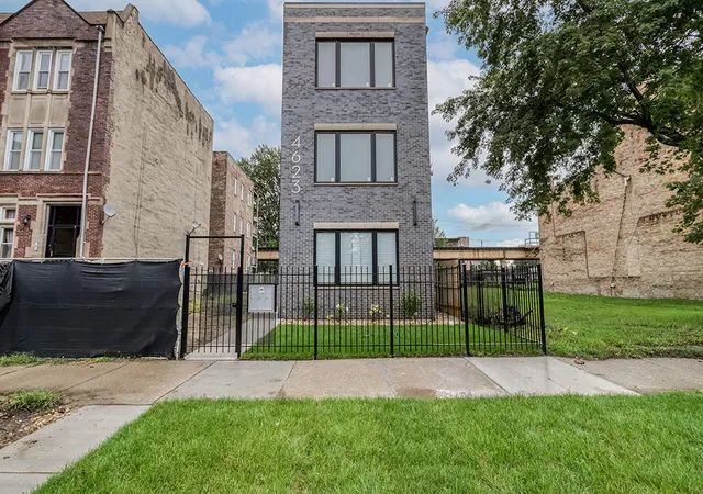 Multi family home for sale at 4623 S Prairie Ave, Chicago, IL 60653 | MLS# 12770130