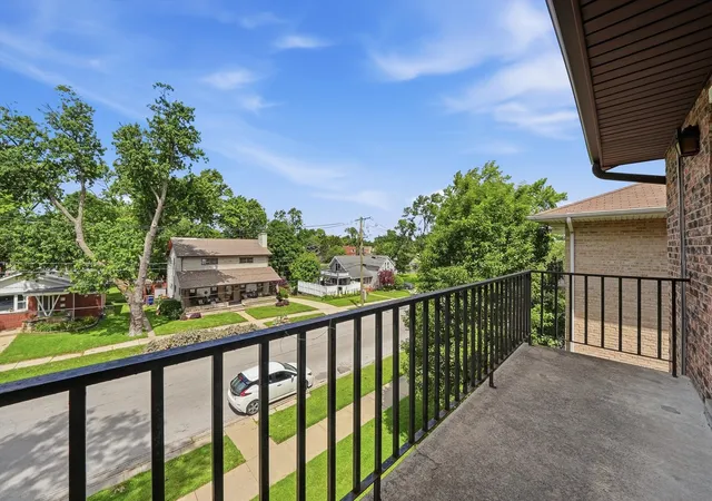 Photo 1 of Condo for sale at 9535 S 54th Avenue #3N, Oak Lawn, IL 60453 | MLS# 12770132 | Listing updated on 2026-10-01