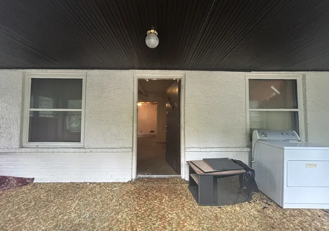 Photo 4 of Single family home for sale at 702 E Frye Ave, Peoria, IL 61603 | MLS# 12770133 | Listing updated on 2026-10-02