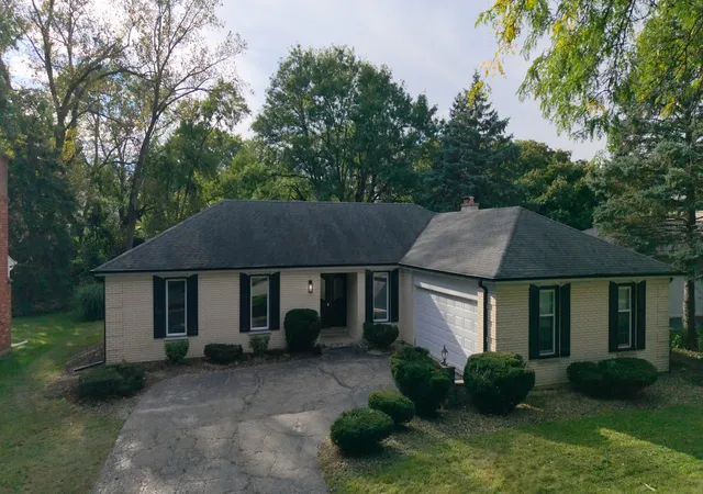 Photo 2 of Single family home for sale at 3524 Saratoga Ave, Downers Grove, IL 60515 | MLS# 12770134 | Listing updated on 2026-09-27