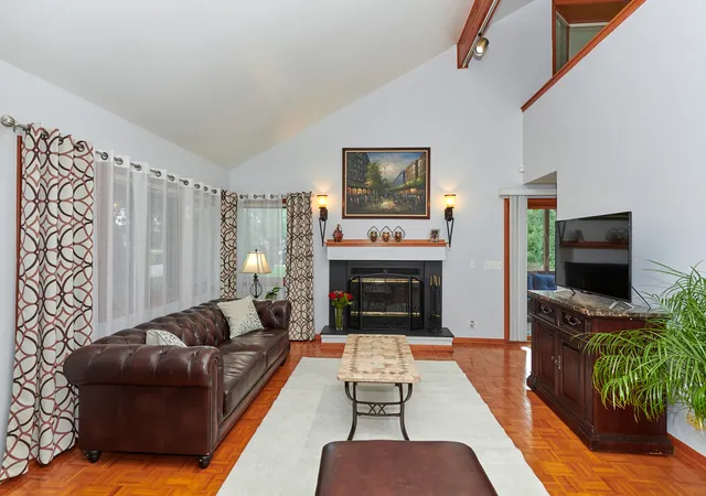 Photo 3 of Single family home for sale at 9041 Delphia Ave, Des Plaines, IL 60016 | MLS# 12770139 | Listing updated on 2026-10-01