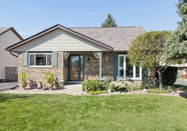 Single family home for sale at 13050 S Spencer Ct, Alsip, IL 60803 | MLS# 12770149