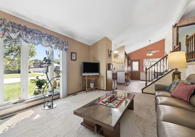 Photo 4 of Single family home for sale at 13050 S Spencer Ct, Alsip, IL 60803 | MLS# 12770149 | Listing updated on 2026-10-06