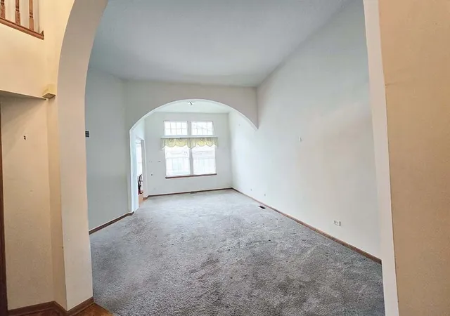 Photo 3 of Townhouse for sale at 11254 Pin Oak Cir, Mokena, IL 60448 | MLS# 12770155 | Listing updated on 2026-10-01