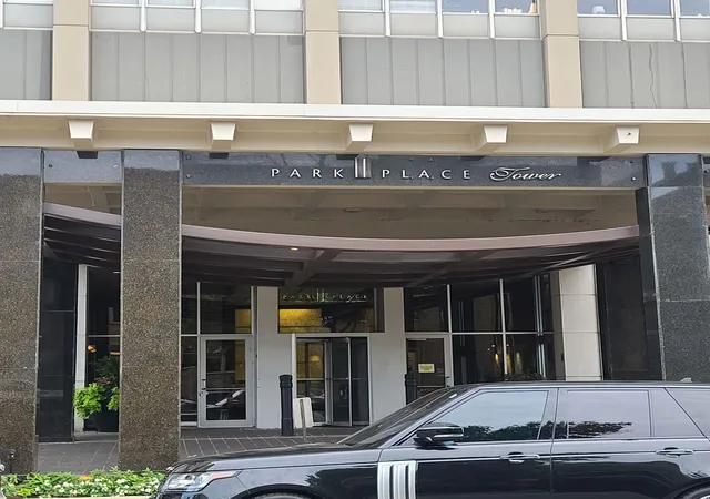 Condo for sale at 655 W Irving Park Rd #1013, Chicago, IL 60613 | MLS# 12770207