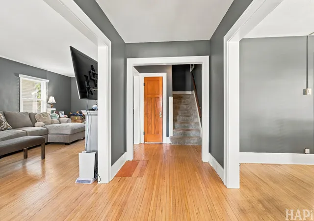 Photo 3 of Single family home for sale at 1617 N Riverside Dr, Mc Henry, IL 60050 | MLS# 12770216 | Listing updated on 2026-10-05