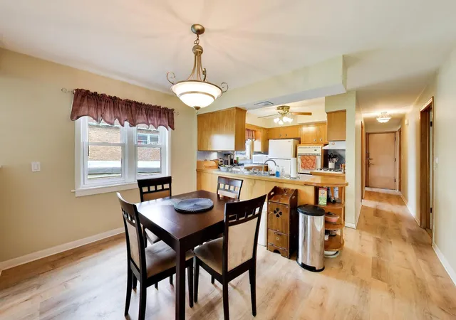 Listing Photo 5 - Condo for sale in building located at 8110 W Addison St, Chicago, IL 60634
