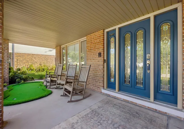 Photo 1 of Single family home for sale at 6645 Sheffield Ln, Willowbrook, IL 60527 | MLS# 12770227 | Listing updated on 2026-09-30