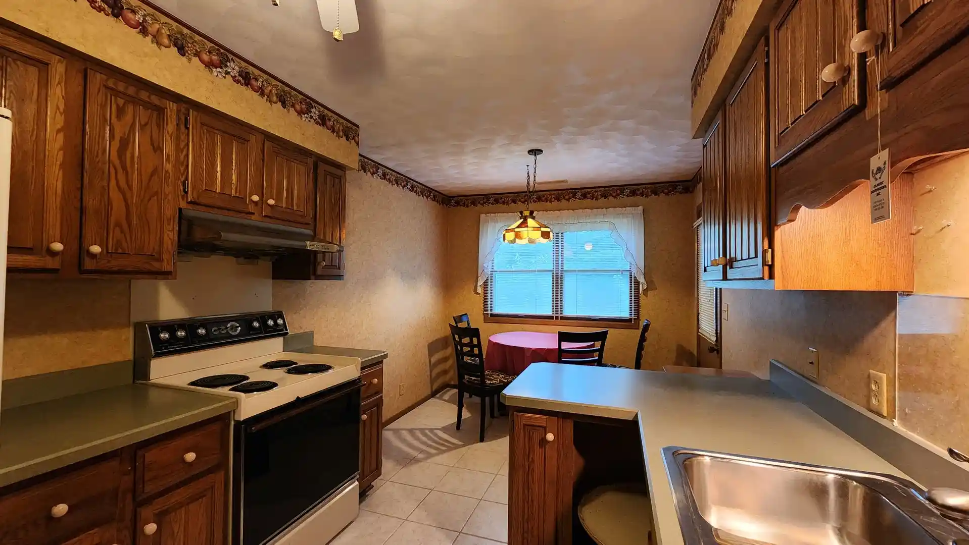 Listing Photo 2 - Condo for sale in 814 13th Ave N located at 814 13th Ave N, Clinton, IA 52732 - Unit #7C