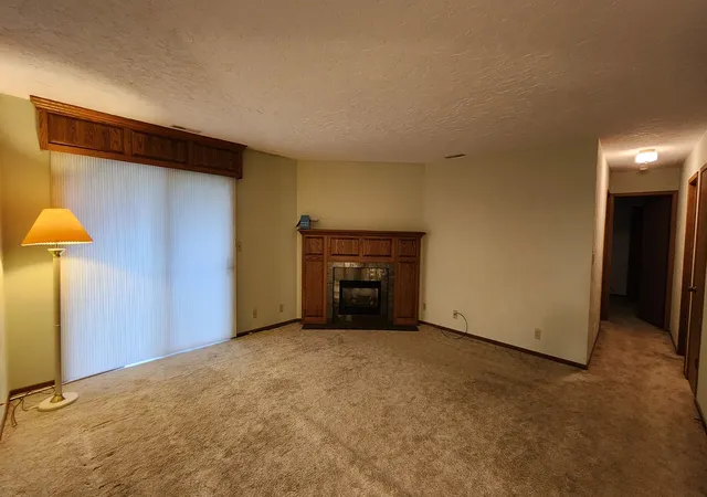 Listing Photo 4 - Condo for sale in building located at 814 13th Ave N, Clinton, IA 52732 - Unit #7C