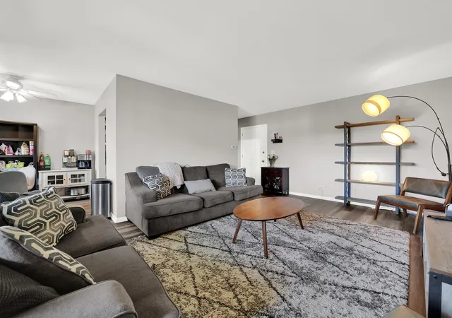 Photo 2 of Condo for sale at 2212 Country Clb Dr #22C, Woodridge, IL 60517 | MLS# 12770243 | Listing updated on 2026-10-05