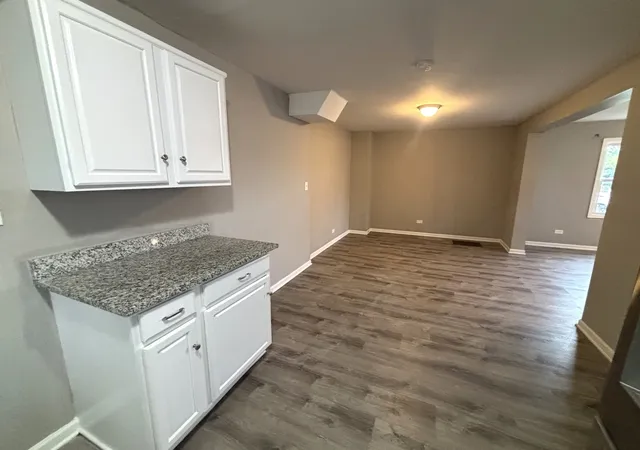 Photo 4 of Single family home for sale at 2276 Manchester Rd, Wheaton, IL 60187 | MLS# 12770249 | Listing updated on 2026-09-27