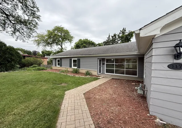 Photo 2 of Land for sale at 117 E Elm St, Wheaton, IL 60189 | MLS# 12770250 | Listing updated on 2026-09-26