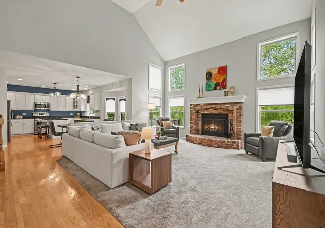 Photo 2 of Single family home for sale at 204 Holly Ln, Oswego, IL 60543 | MLS# 12770275 | Listing updated on 2026-09-30