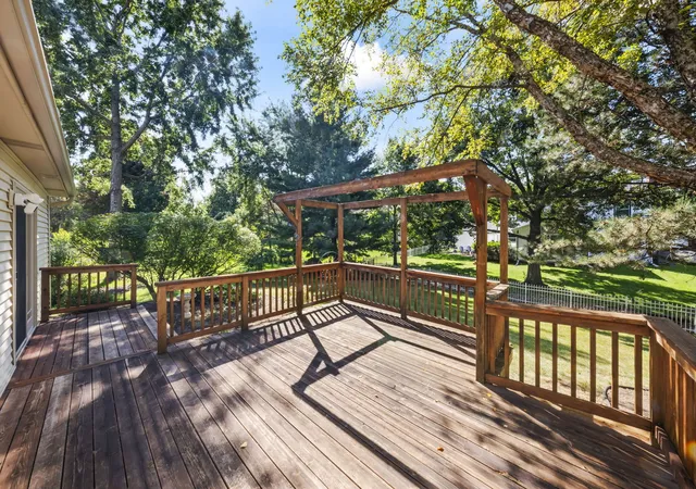 Photo 4 of Single family home for sale at 2205 Brown Ct, Naperville, IL 60565 | MLS# 12770289 | Listing updated on 2026-10-07