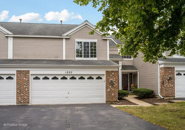 Photo 1 of Townhouse for sale at 1337 Summersweet Ln, Bartlett, IL 60103 | MLS# 12770310 | Listing updated on 2026-09-26