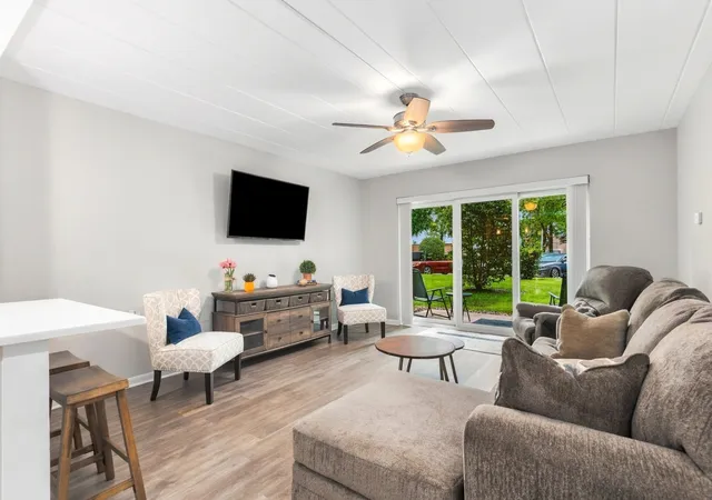 Photo 3 of Condo for sale at 5300 Walnut Ave #17A, Downers Grove, IL 60515 | MLS# 12770317 | Listing updated on 2026-09-27