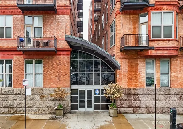 Photo 1 of Condo for sale at 500 S Clinton St #612, Chicago, IL 60607 | MLS# 12770355 | Listing updated on 2026-09-27