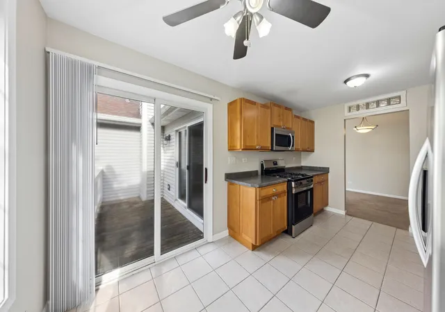 Photo 3 of Townhouse for sale at 240 Ashbury Ln W #6, Roselle, IL 60172 | MLS# 12770366 | Listing updated on 2026-09-27