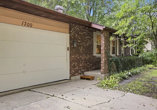 Photo 2 of Single family home for sale at 1300 N Lyle Ave, Elgin, IL 60123 | MLS# 12770370 | Listing updated on 2026-10-04