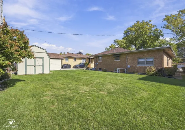 Photo 3 of Single family home for sale at 10124 Alice Ct, Oak Lawn, IL 60453 | MLS# 12770429 | Listing updated on 2026-10-28