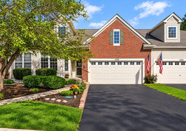 Townhouse for sale at 1490 Sedona Ave, Aurora, IL 60504 | MLS# 12770438